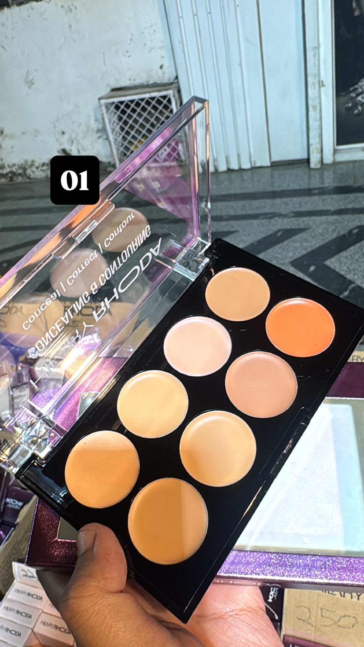 HR BASE PALETTE