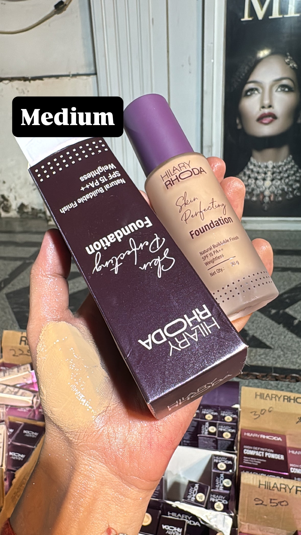 HR SKIN PERFECTING FOUNDATION
