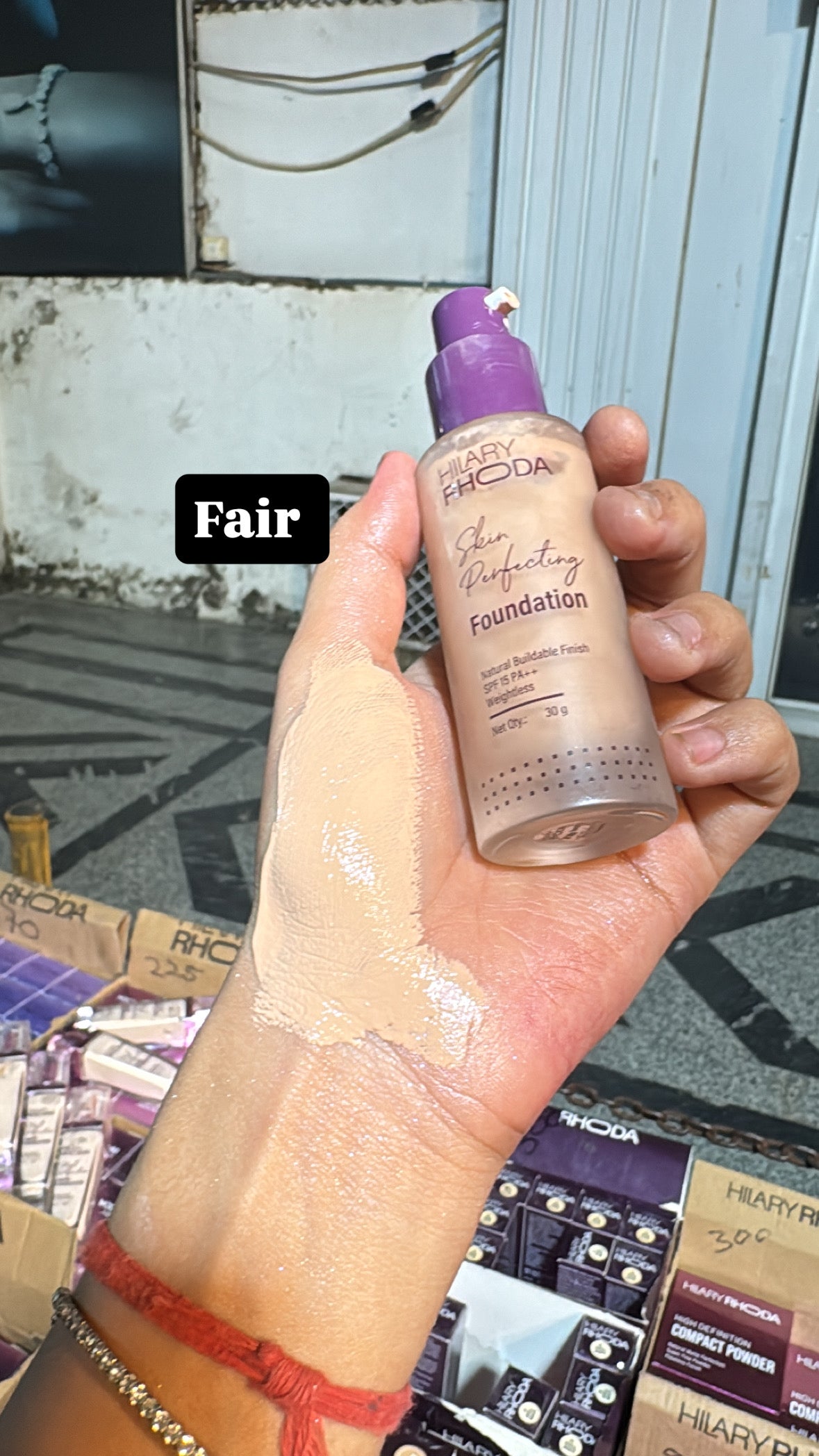 HR SKIN PERFECTING FOUNDATION